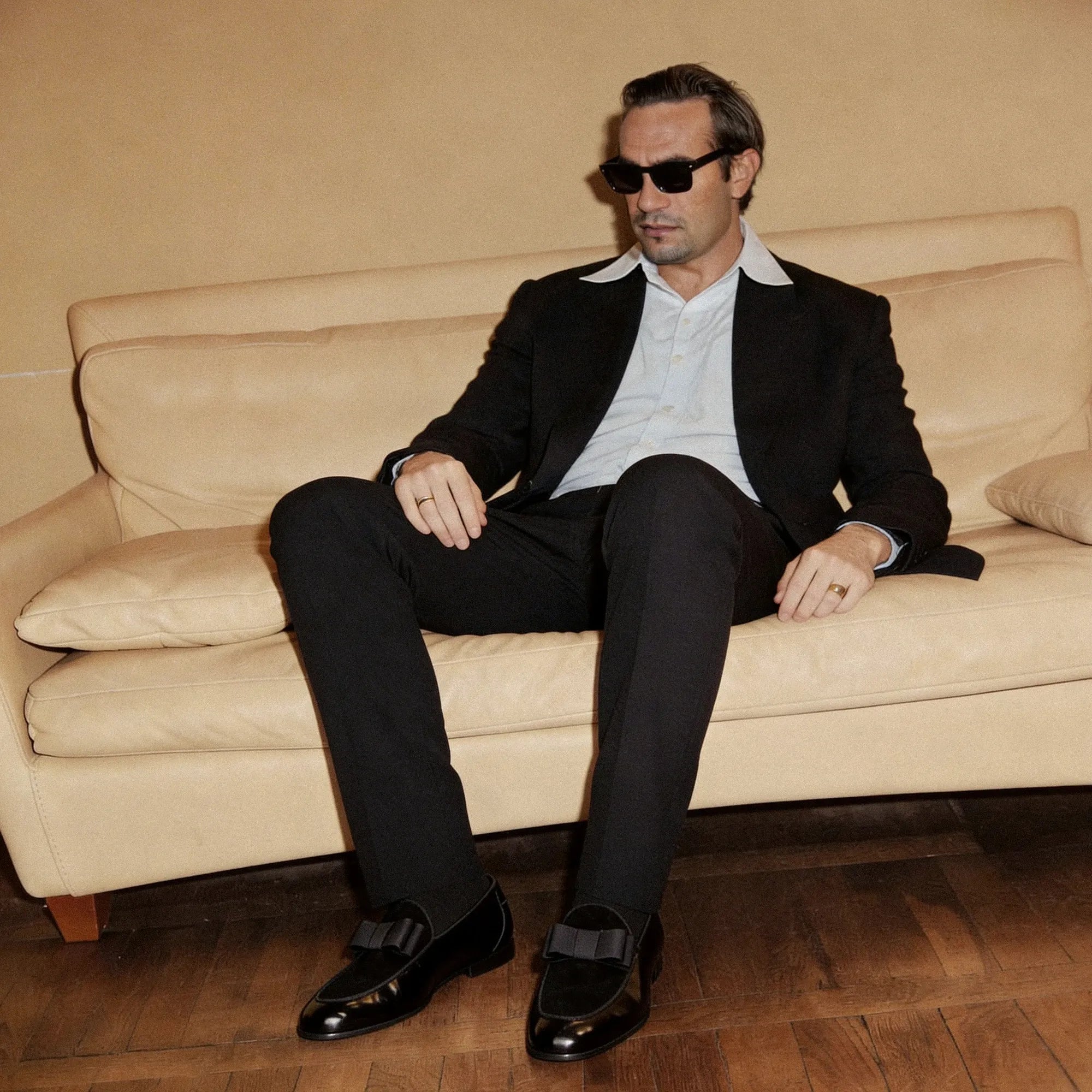 Opera Rosso Patent Bow Loafer for Men — toe detail | Scarpetto