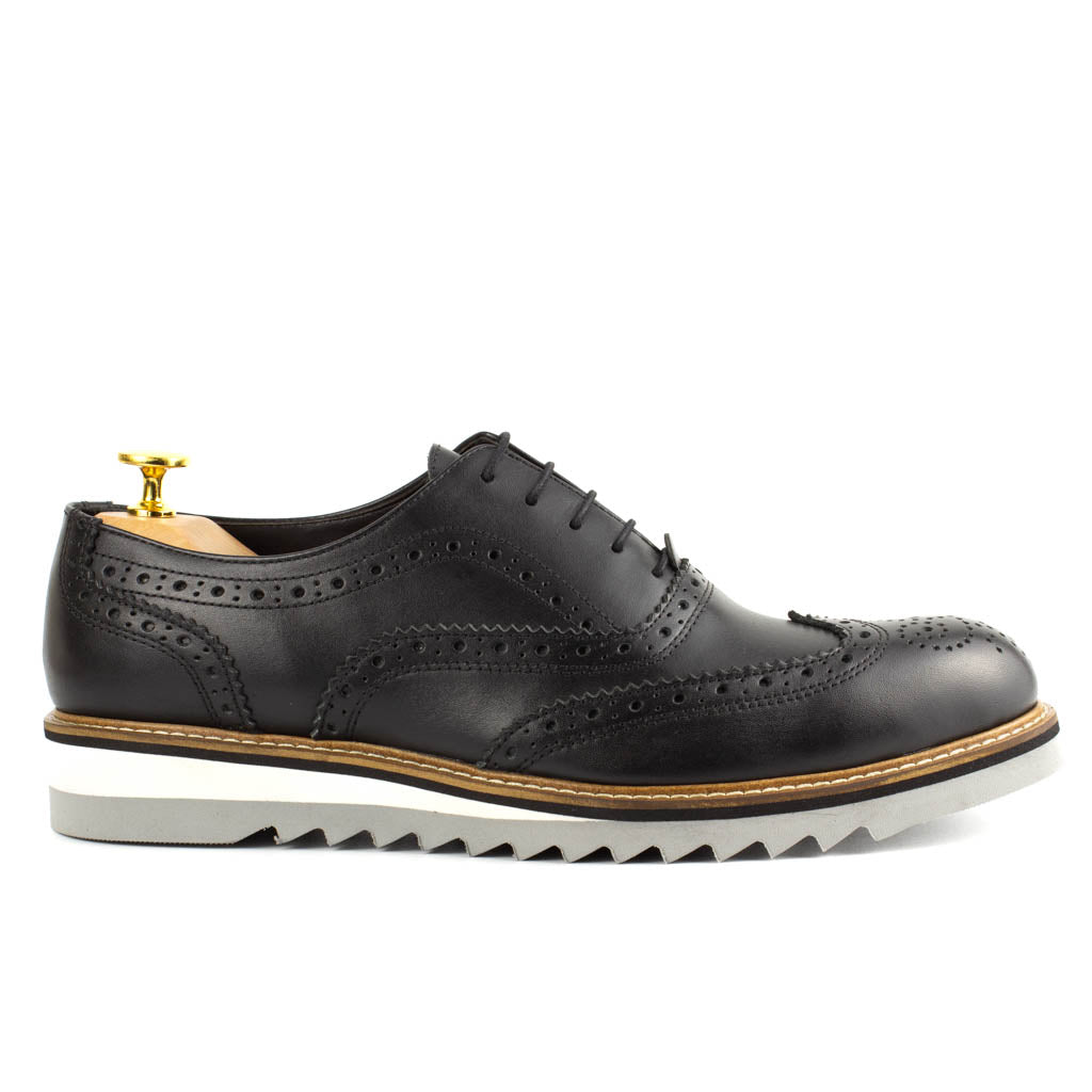 Vestito Black Wingtip Leather Oxford for Men — front view | Scarpetto
