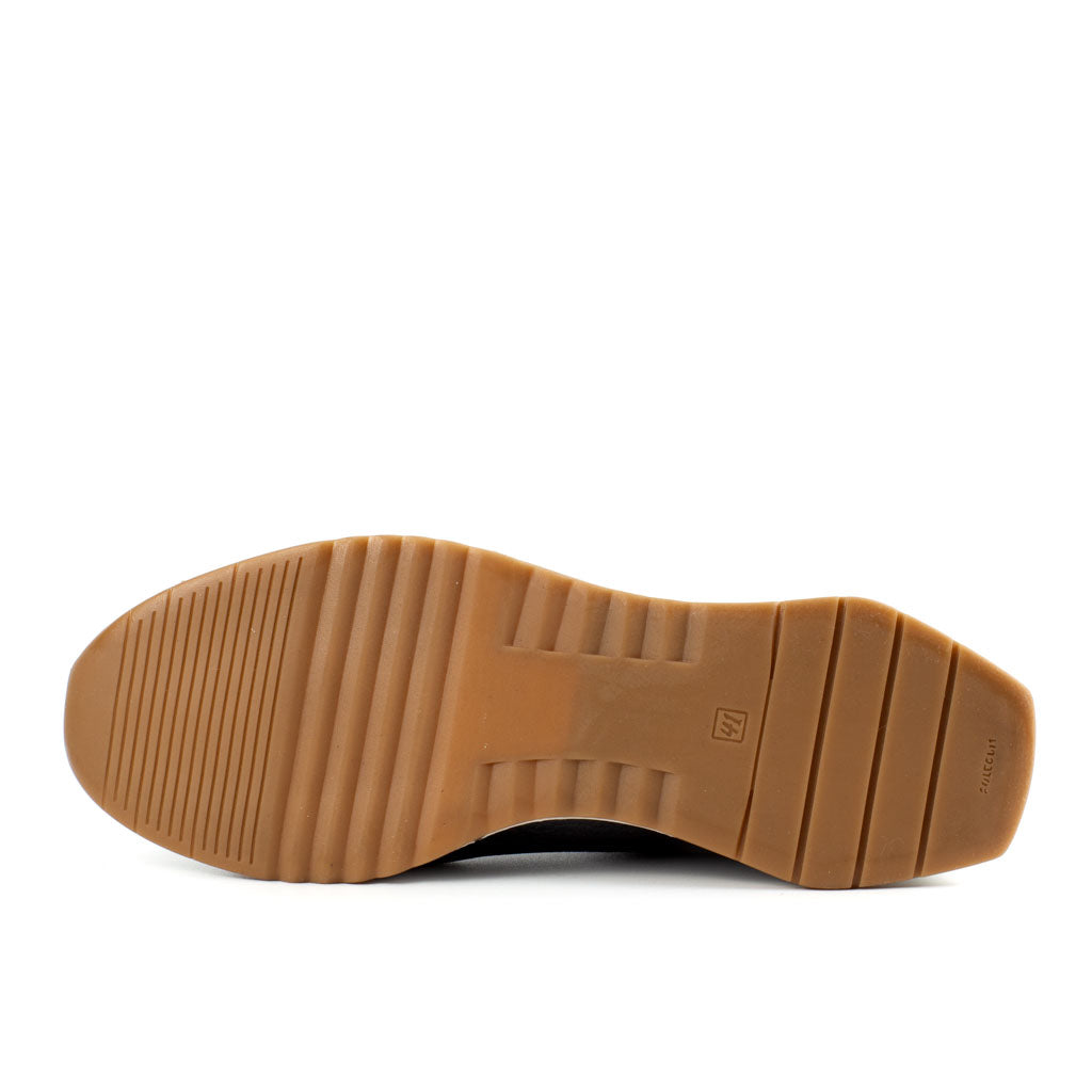 Charcoal Floater Grain Men's Leather Sneaker — toe detail | Scarpetto