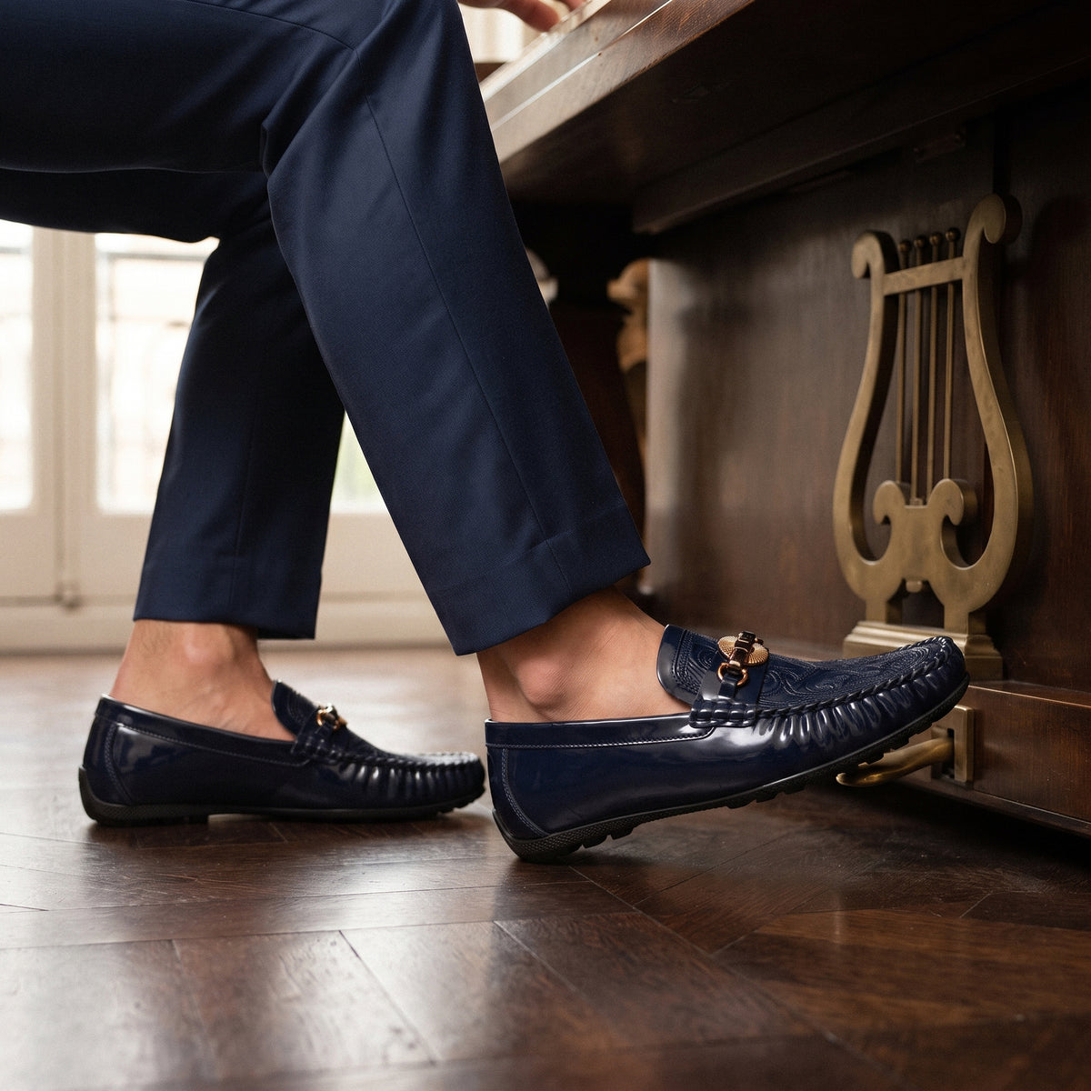 Ricamo Embroidered