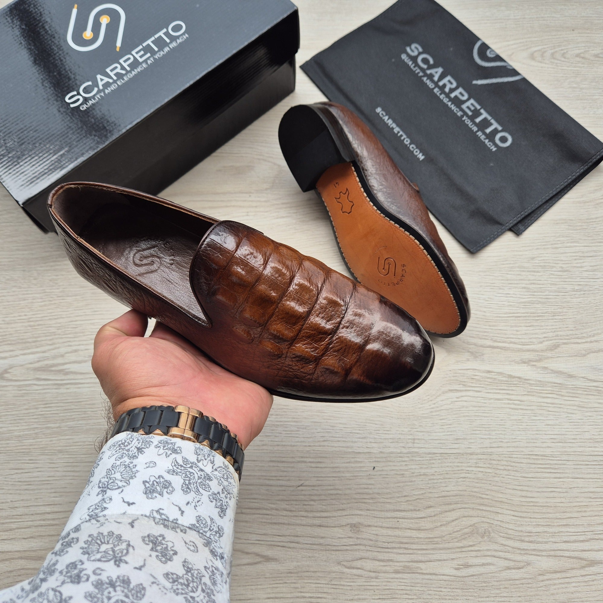 Emiliano Croco Espresso Brown Venetian Loafer - three-quarter view