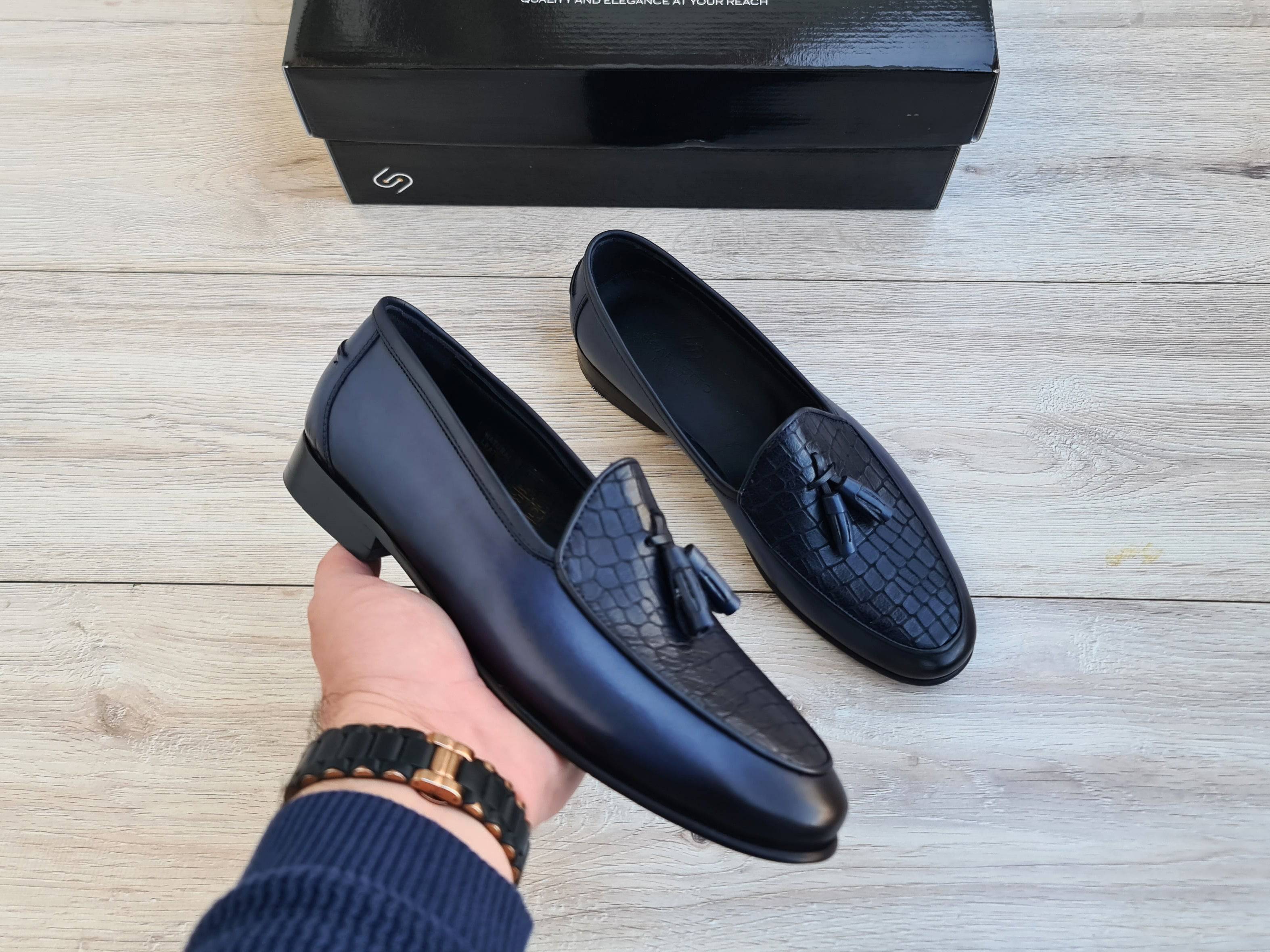Frangiato Croco Navy Men's Leather Loafer — front view | Scarpetto