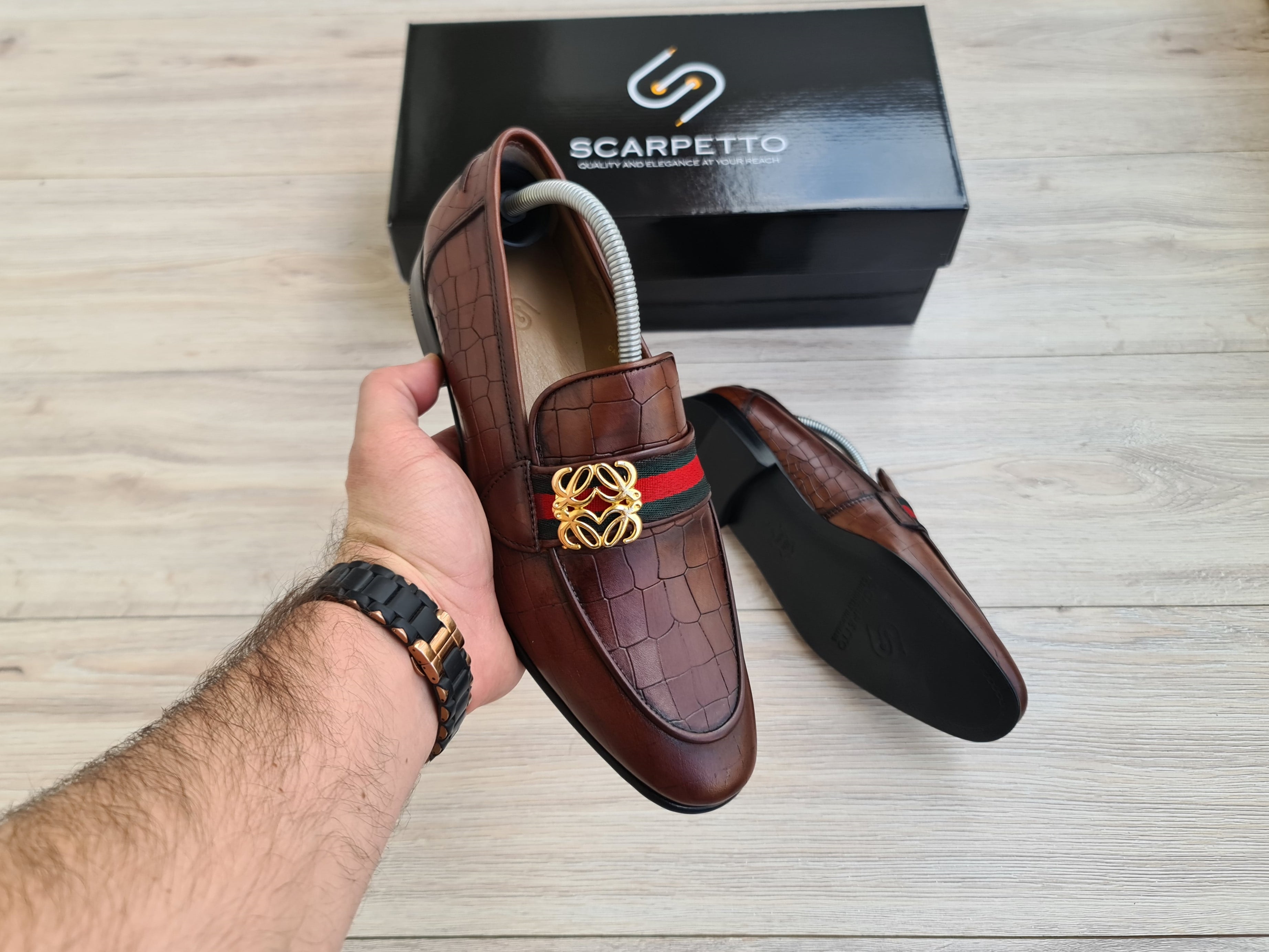 Fiore Croco-Embossed Leather Men's Loafer — front view | Scarpetto
