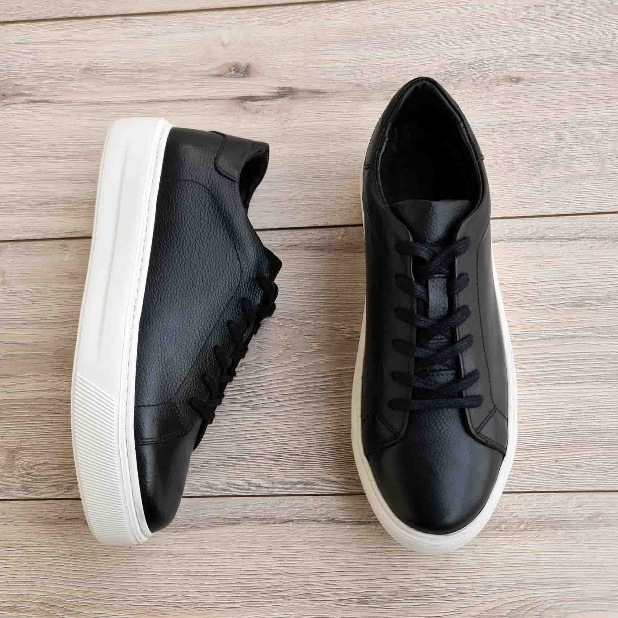 Sorrento Floater Black Leather Men's Sneaker — three-quarter view | Scarpetto