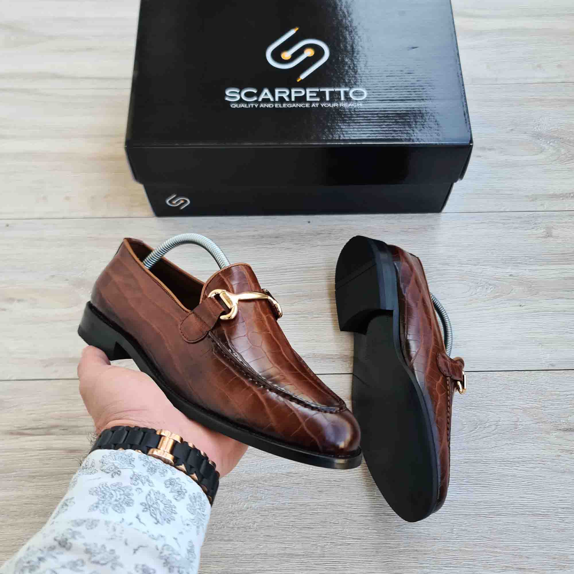 Cavalloro Croco Leather Men's Loafer — three-quarter view | Scarpetto