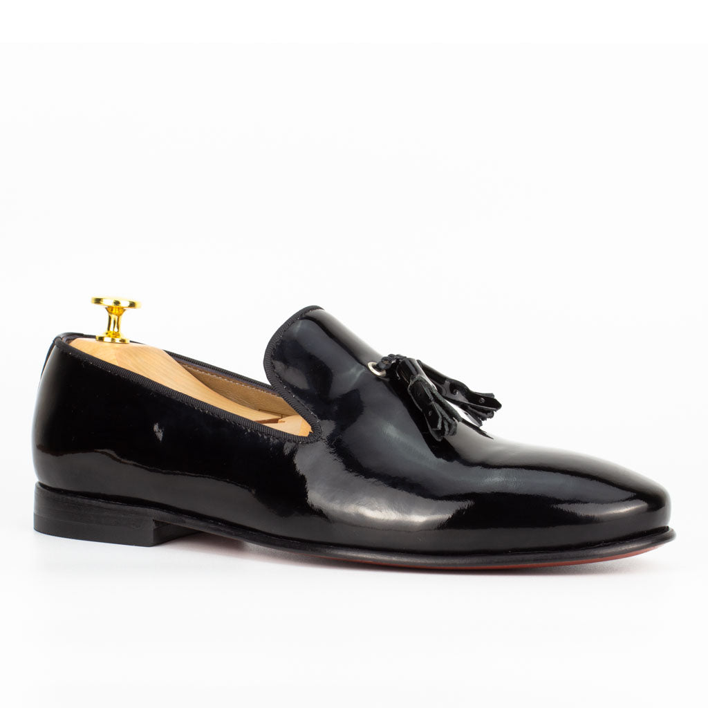 Lucente Patent Black Tassel Loafer Men's Red — side view | Scarpetto