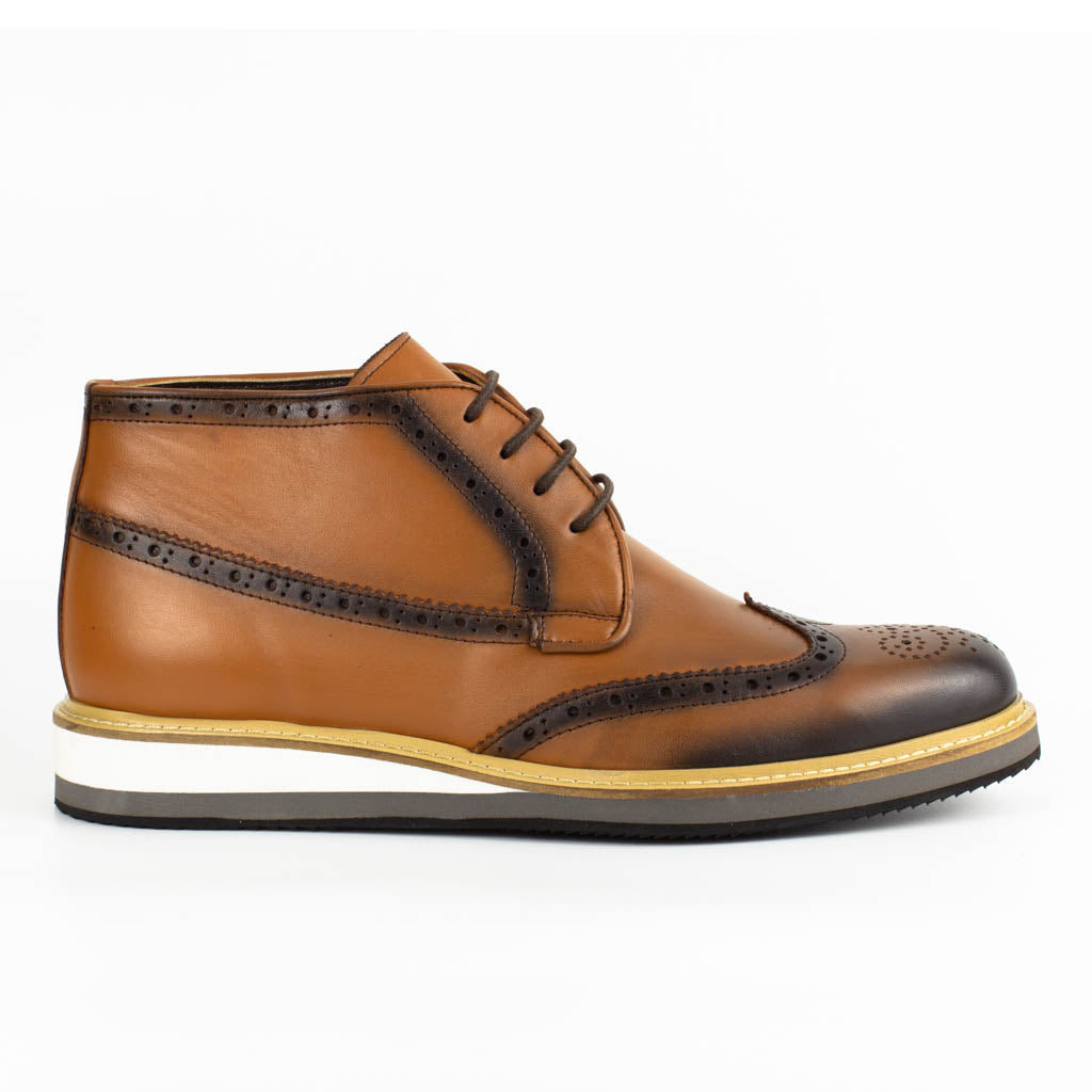 Carlo Tan Men's Genuine Leather Wingtip Lace-Up Chukka Boots