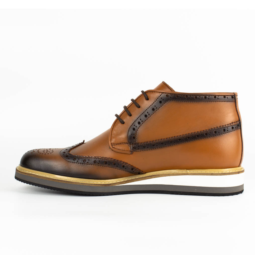 Carlo Tan Men's Genuine Leather Wingtip Lace-Up Chukka Boots