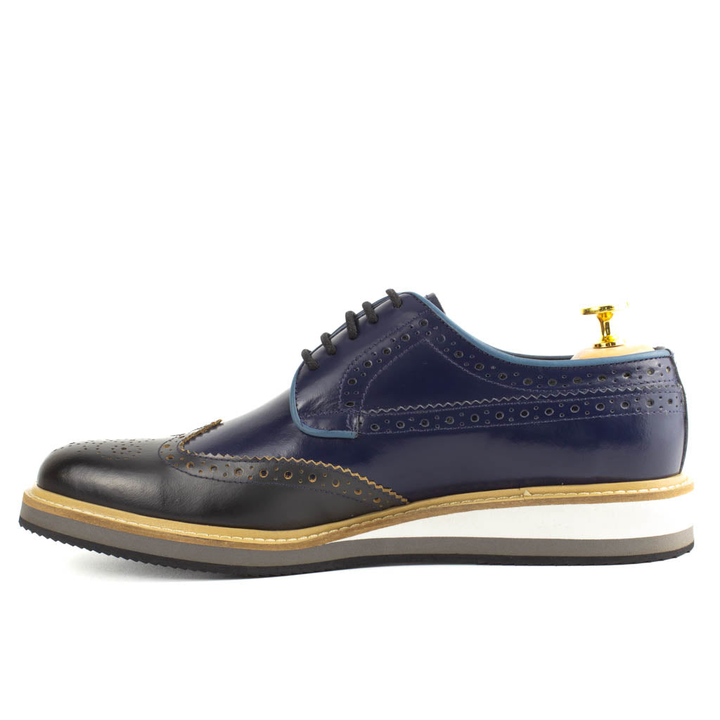 Vestito Navy Wingtip Leather Derby for Men — sole detail | Scarpetto