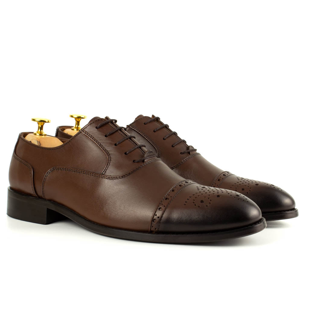 Brunello Cap-Toe Brogue Men's Derby — front view | Scarpetto