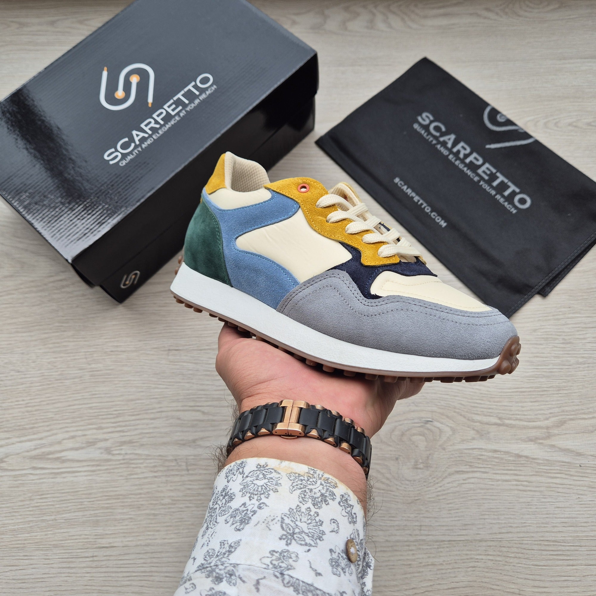Corsa Meadow Multi Retro Running Sneaker - sole detail